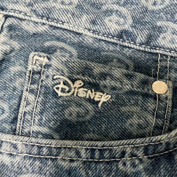 H&M/Disney colab Loose Jeans - Picture 3 of 5